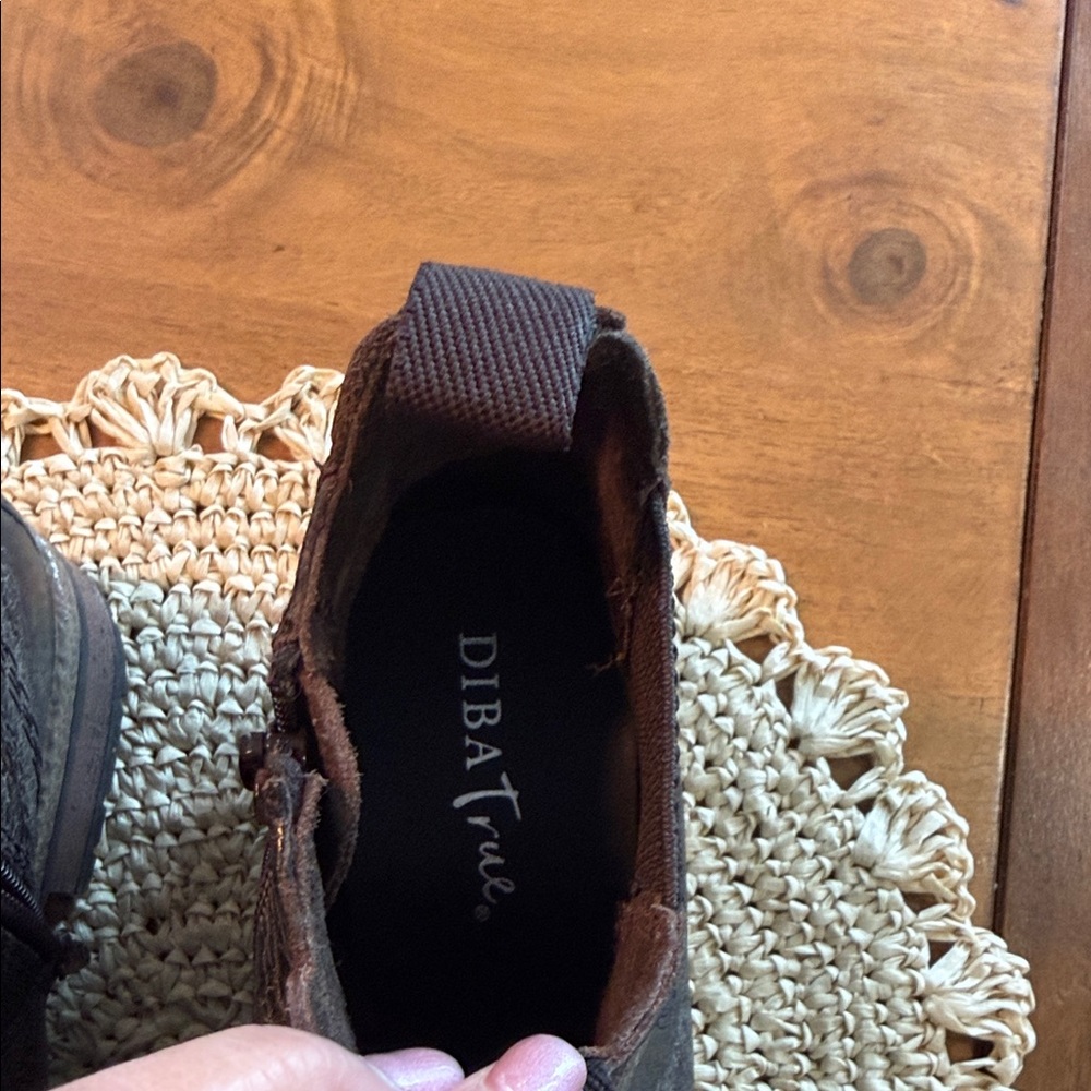 Diba True Genuine Leather Chelsea Brown Distressed Boots - Picture 9 of 11